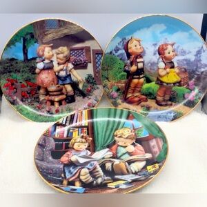 Vintage 1990 M.j. Hummel . The Danbury collection. 3 plate bundle
